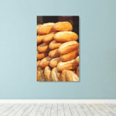 Baguette, brood, te koop op straat door hawker. canvas afdruk (Insitu (Houten vloer))