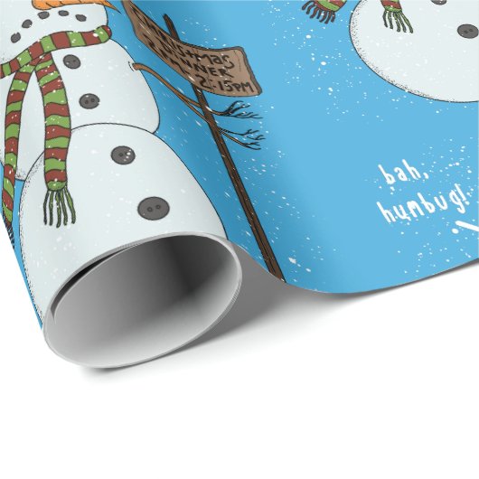 Bah Humbug Grumpy Kerstmis Snowman Introvert Cadeaupapier (Rol Hoek)