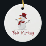 Bah Humbug - Mischievous Snowman - Kerstmis Keramisch Ornament<br><div class="desc">Dit ontwerp bevat een Mischievous Snowman met de woorden,  maar humbug. Dit kerstcadeau is voorzien van een Dit leuke kerstontwerp is perfect voor het vieren van het vakantieseizoen. Een geweldig idee voor unieke feestcadeaus,  een grappig kerstcadeau of een cadeautje voor een feestelijke feestdag.</div>