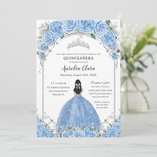 Bahama Hemelsblauw Bloemen Jurk Zilver Quinceañera Kaart (Staand voorkant)