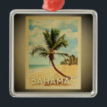 Bahamas Vintage Travel Ornament Palm Tree<br><div class="desc">Een cool  Bahamas-ornament met een palmboom op een zandstrand met blauwe lucht en oceaan.</div>