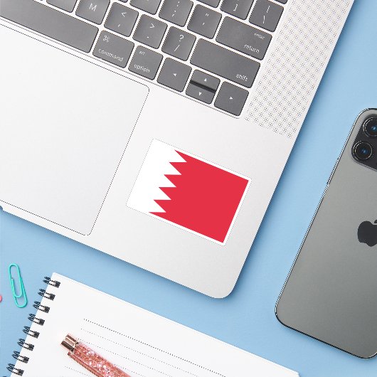 Bahrain Sticker (Laptop met iPhone)