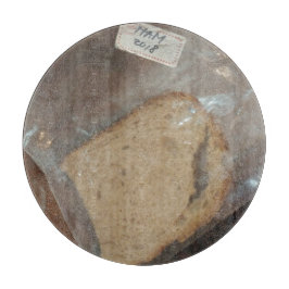 Bak met broodsnede snijplank