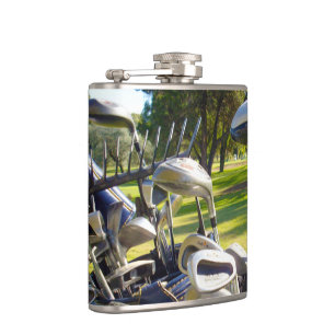 Bak met golfbrekers, met vinylwatersnipkolf heupfles