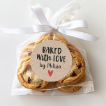 Baked with Love Ronde Sticker<br><div class="desc">Geef deze grote 3-inch batterij een persoonlijk tintje met een liefdessticker met jouw naam. Ideaal voor die afsluitende aanraking met je zelfgemaakte cadeautjes uit de keuken. Ontworpen voor jou door Blackberry Boulevard</div>