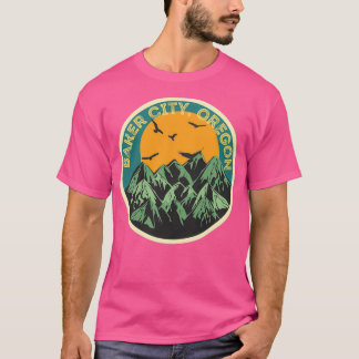 Baker City Oregon Mountains Retro T-shirt