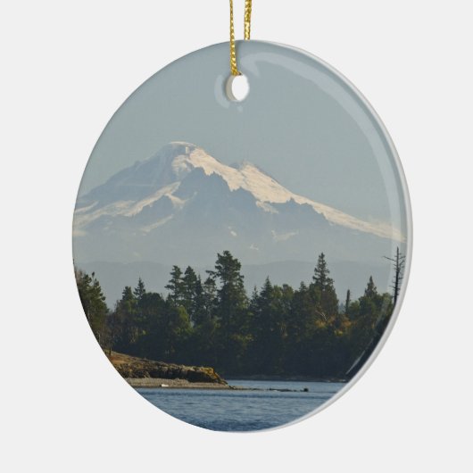 Baker domineert landschap keramisch ornament (Links)