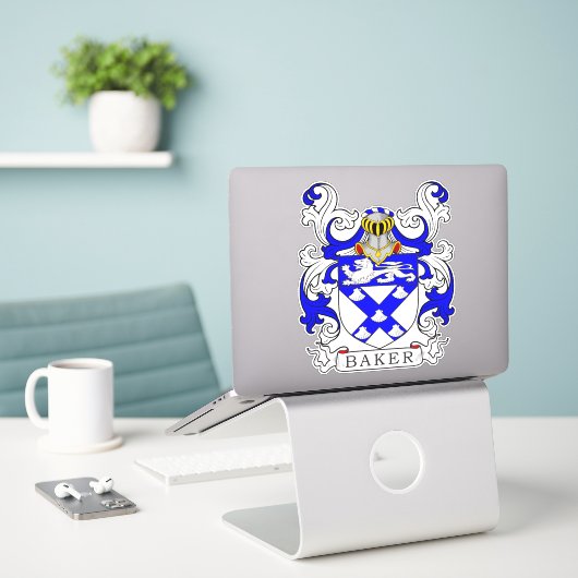 Baker Family Crest Sticker (Laptop op bureau)