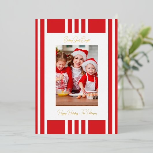 Baking Spirits Bright Christmas Familiefoto Folie Feestdagenkaart (Staand Voorkant)