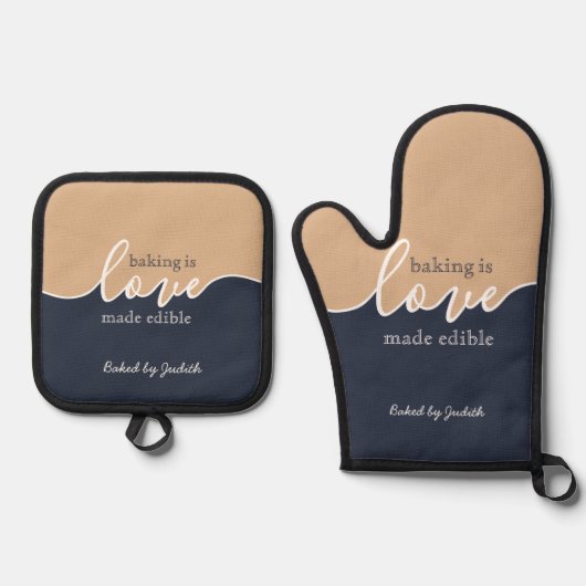 Bakken is Liefde dat Eetbaar is NAVY & TAN Schrift Ovenwant & Pannenlap Set (Voorkant)