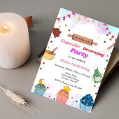 Bakkend partijmeisje die verjaardagspartij versier kaart