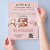Bakkerij Custom Photo QR Social Media Pink Busines Flyer (Hand)