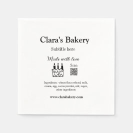 Bakkerijtaart en ingrediënten gemaakt met liefde q servet