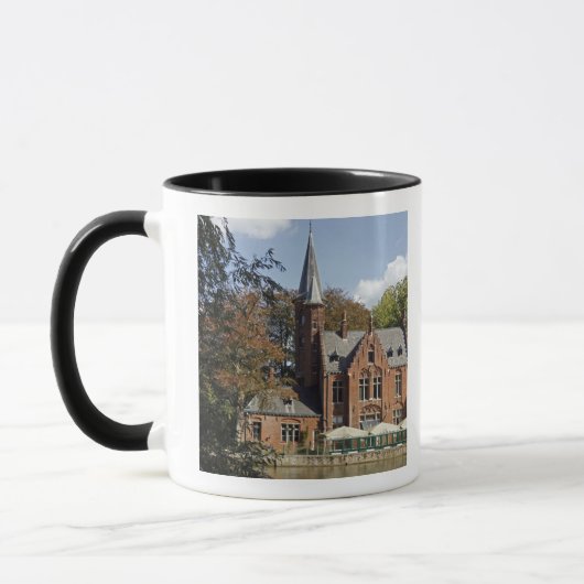 Bakstenen kerk op Minnewater Mok (Links)
