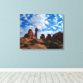 Balanced Rock, Arches National Park Canvas Afdruk (Insitu (Houten vloer))