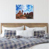 Balanced Rock, Arches National Park Canvas Afdruk (Insitu (Slaapkamer))
