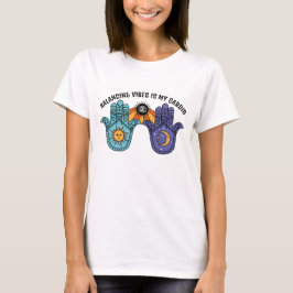 Balancing Vibes Zon & Maan Hemelse Hamsa T-shirt