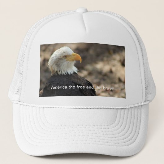 Bald Eagle Baseball Cap THE FREE AND THE BRAVE Trucker Pet (Voorkant)