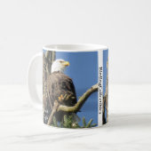 Bald Eagle Coffee Mok door BirdingCollectibles (Voorkant links)