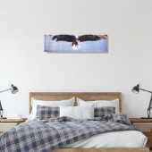 Bald Eagle Daytime Hunting Over Lake Canvas Print (Insitu (Slaapkamer))