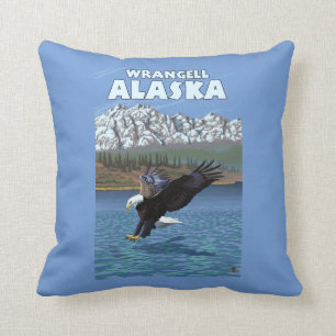 Bald Eagle Diving - Wrangell, Alaska Kussen