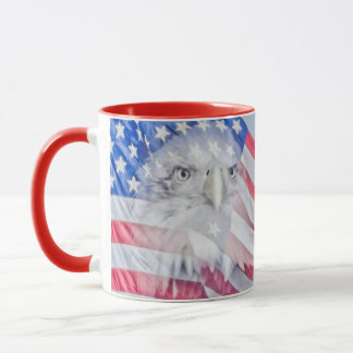 Bald Eagle en de Amerikaanse vlag Mok