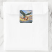 Bald Eagle Flying With American Flag Vierkante Sticker (Tas)