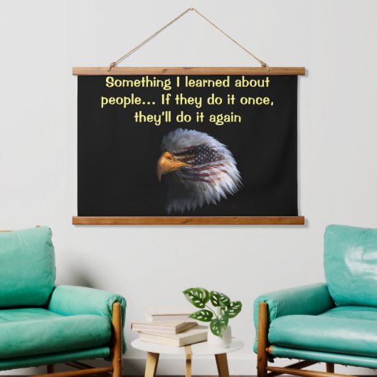 Bald Eagle hoofd met een Amerikaanse vlag op zijn  Hangend Wandkleed (Woonkamer)