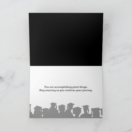 Bald Eagle met Afstuderen Diploma Kaart (Binnen)