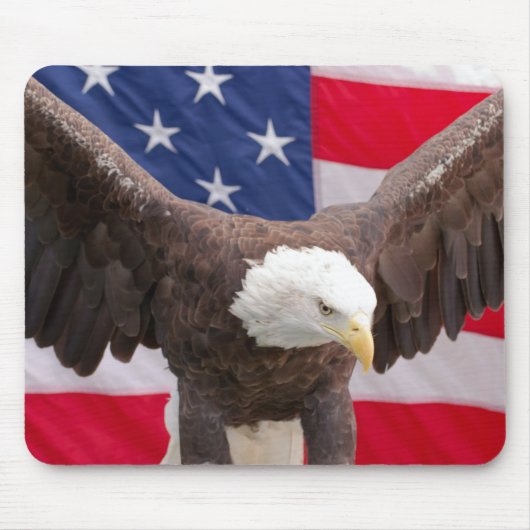 Bald Eagle met de Amerikaanse vlag Muismat (Voorkant)