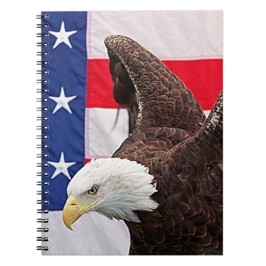 Bald Eagle met de Amerikaanse vlag Notitieboek (Voorkant)