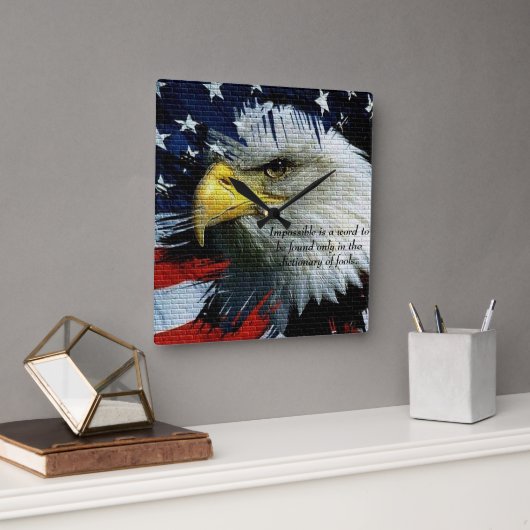 Bald Eagle met een Amerikaanse vlag achter hem Vierkante Klok (Kantoor)