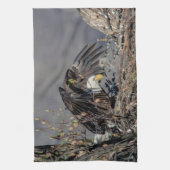 Bald Eagle met haar baby Theedoek (Verticaal)