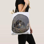Bald Eagle met haar baby Tote Bag (Dichtbij)