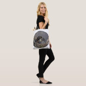 Bald Eagle met haar baby Tote Bag (Op model)