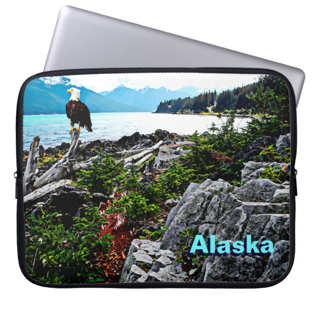 Bald Eagle over de kust van Alaska Laptop Sleeve (Voorkant)