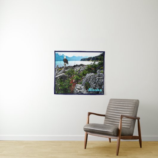Bald Eagle over de kust van Alaska Wandkleed (In Situ (horizontaal))