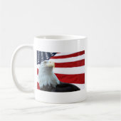 Bald Eagle tegen de Amerikaanse vlag Mok (Links)