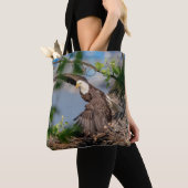 Bald Eagle verlaat het nest Tote Bag (Dichtbij)