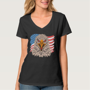 Bald Eagle voor een Amerikaanse vlag T-shirt