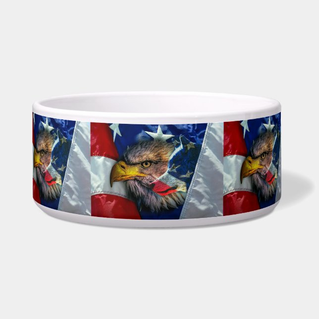 Bald Eagle Wolf American Flag Voerbakje (Voorkant)