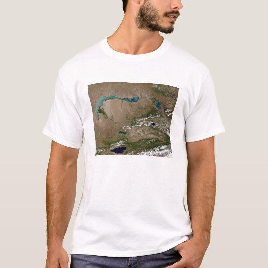 Balkhash-meer in het oosten van Kazachstan T-shirt (Voorkant)