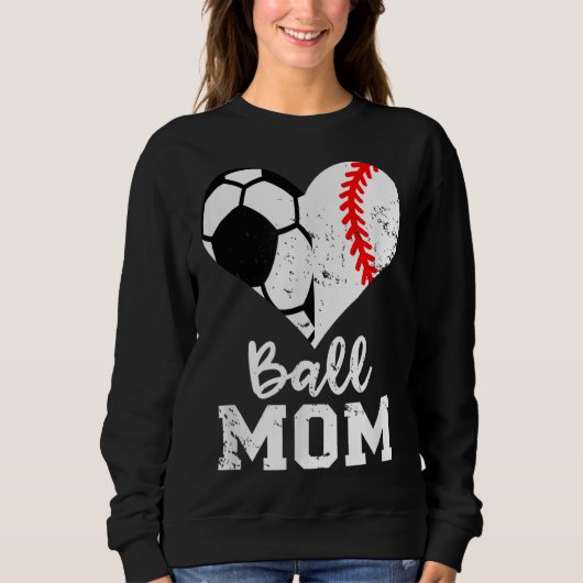 Ball mam Heart Funny Baseball Soccer Mam Trui (Voorkant)