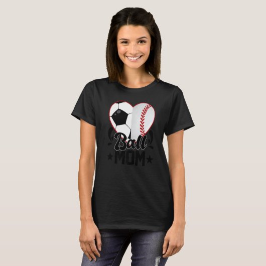Ball Mom Heart  Soccer Baseball Softball Mom T-shirt (Voorkant volledig)