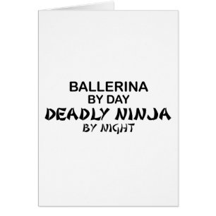 Ballerina Deadly Ninja bij nacht