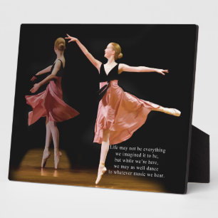 Ballerina in het zwart en rood fotoplaat