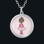 Ballerina Pink Tutu Dance Overweging Ballet Dancer Zilver Vergulden Ketting<br><div class="desc">Het ontwerp kenmerkt een originele tellersillustratie van een meisje balletdanser in een roze ballerina kostuum, tutu, en balletpannen. Ideaal voor je favoriete danser! Zie je niet wat je zoekt? Hulp nodig bij aanpassingen? Klik "contact deze ontwerper"om iets te hebben enkel voor u wordt gecreeerd! Deze afbeelding is ook beschikbaar op...</div>