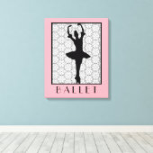 Ballerina Silhouette op een Heart Mandala Pattern Canvas Afdruk (Insitu (Houten vloer))