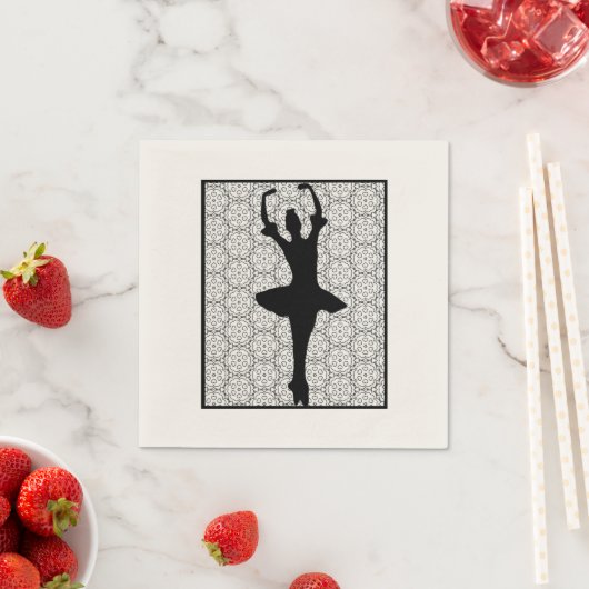 Ballerina Silhouette op een Heart Mandala Pattern Servetten (Insitu)