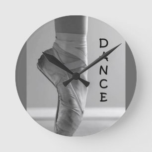 BALLERINA VERLIEZT DANKWALSLOOK RONDE KLOK
